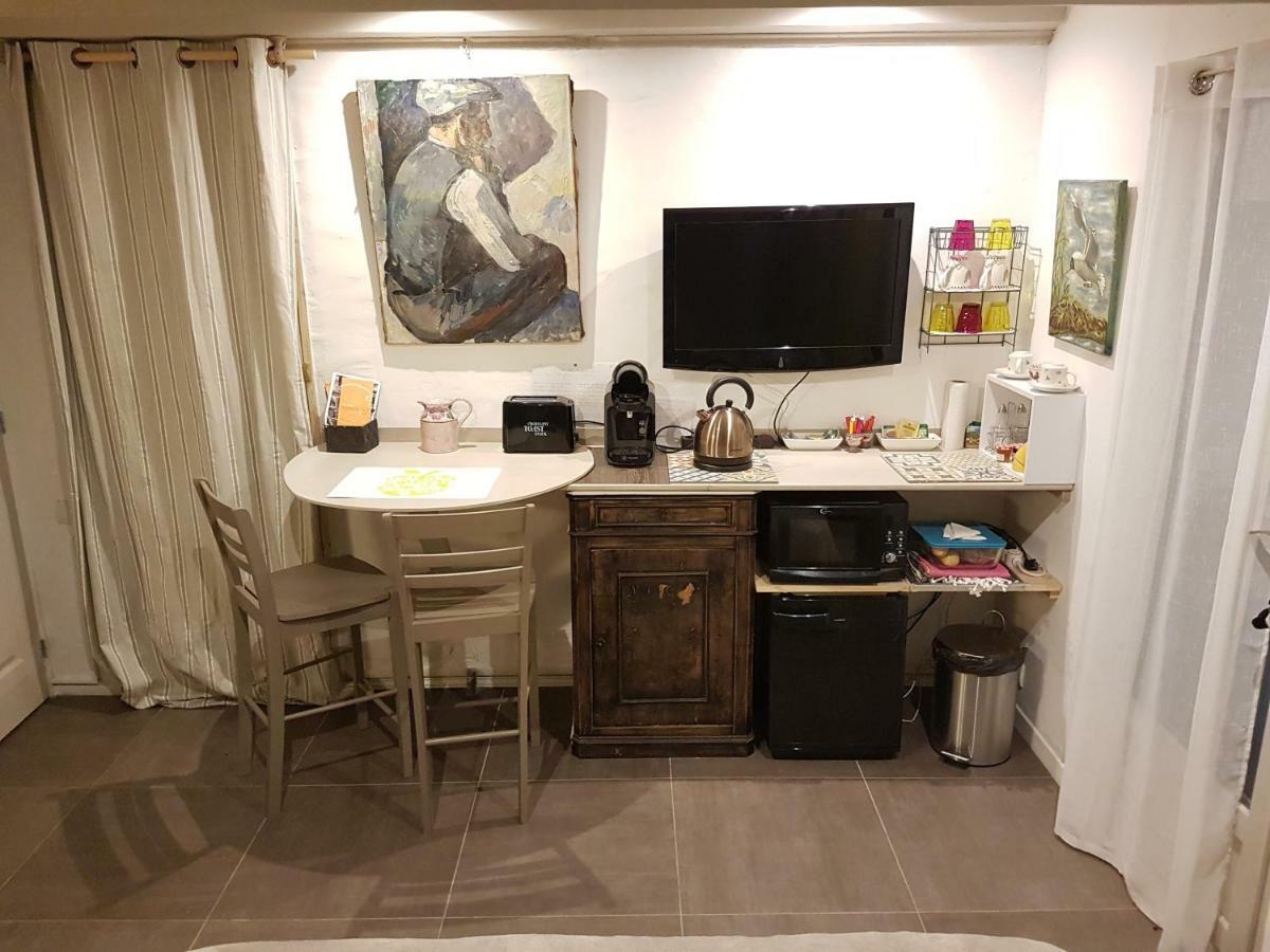 Chambre D'Hote - Mas Le Barret Arles Buitenkant foto